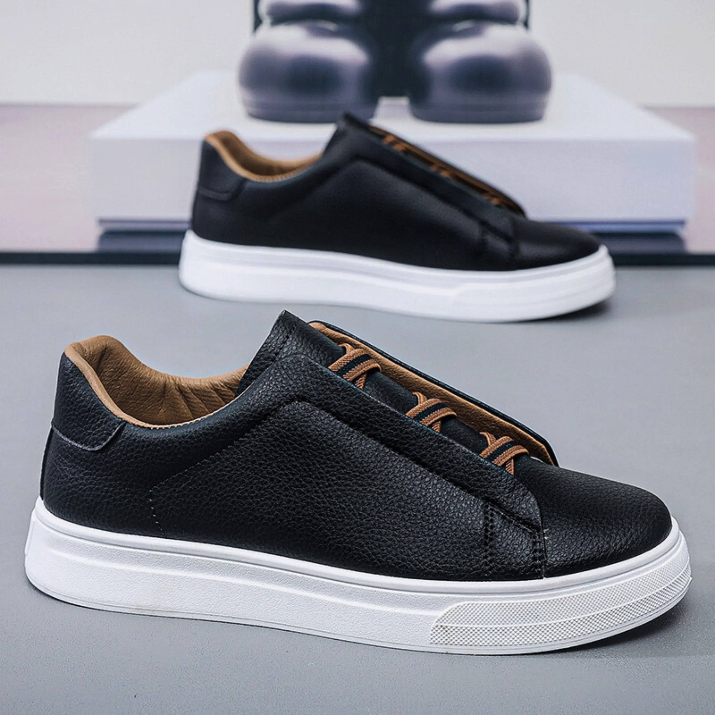 AVANOAH | SLIP-ON SNEAKERS FOR MEN