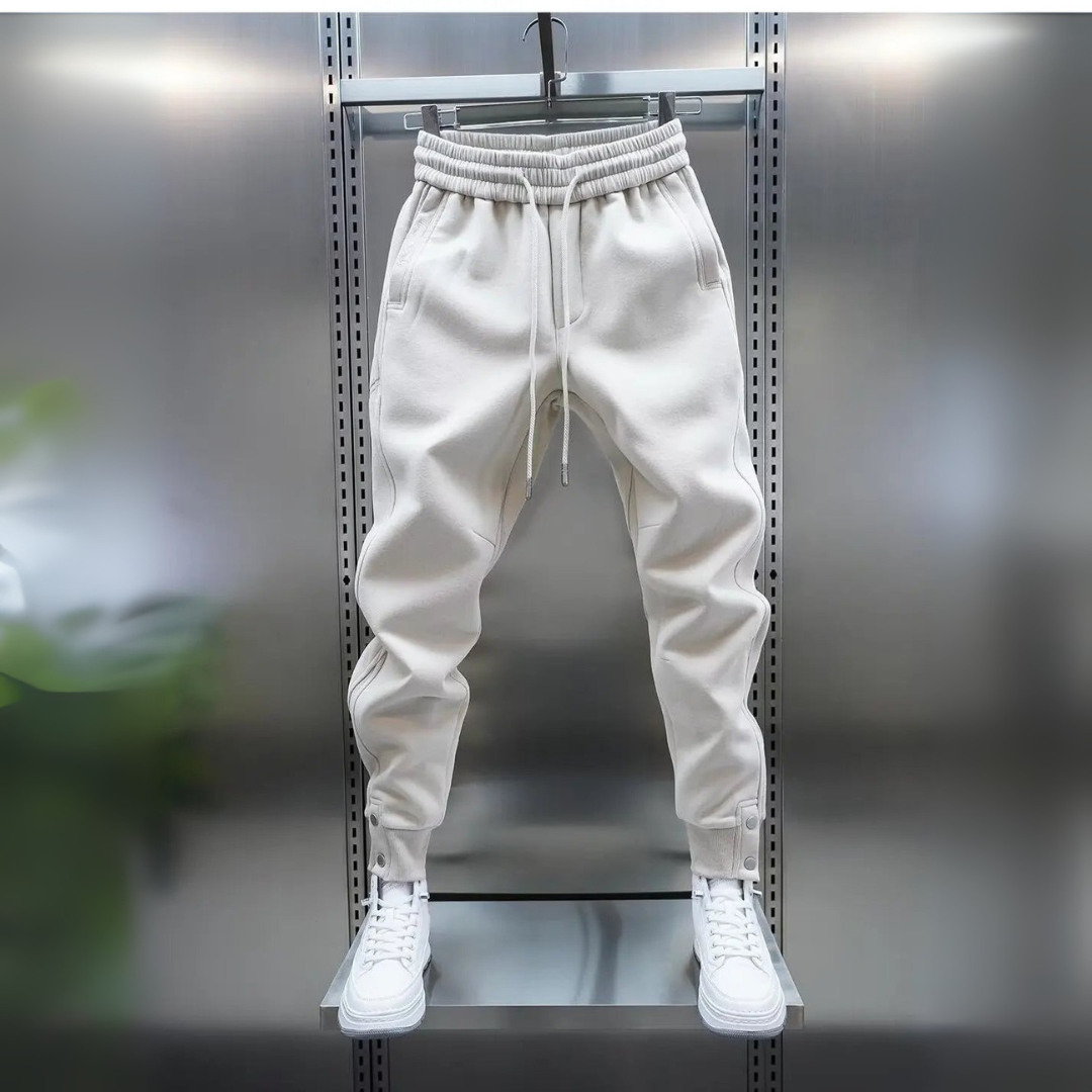 AVANOAH | SLIM-FIT PANTS