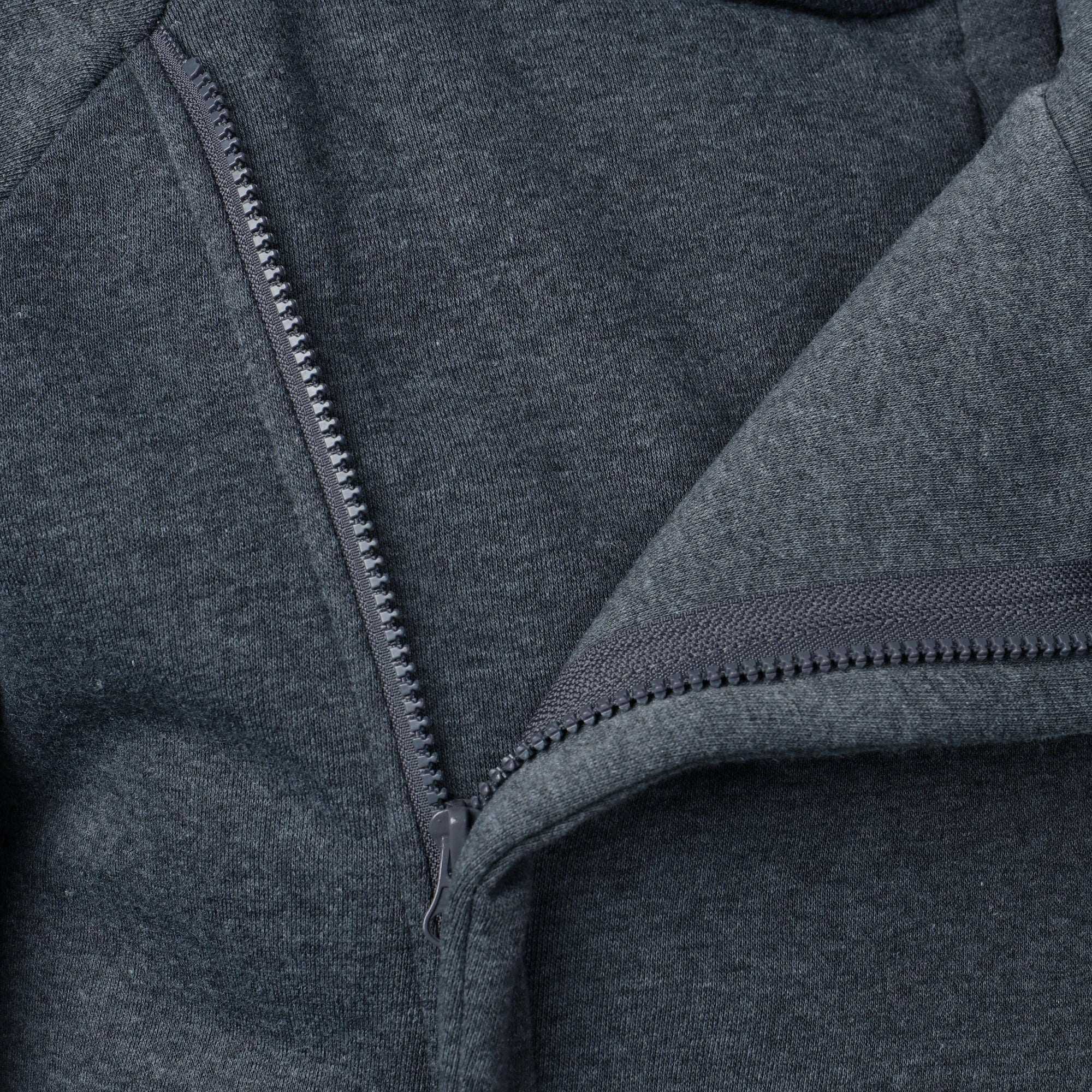 AVANOAH | CROSSOVER ZIP HOODIE FOR MEN